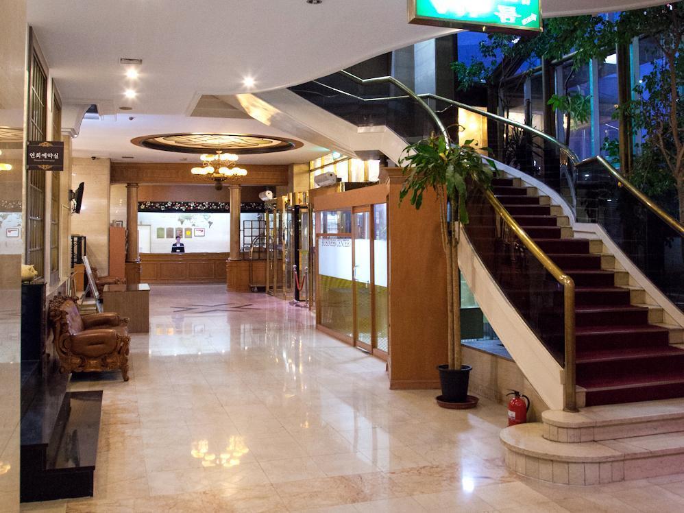 Victoria Hotel Seoul Exterior foto